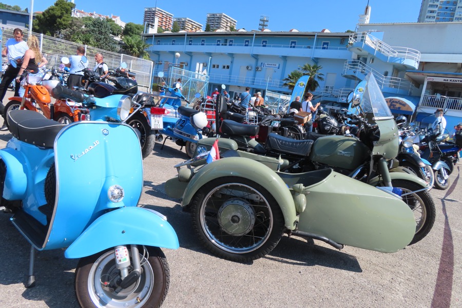 Na povijesnim motociklima odvozili zvončarske rute od Rijeke do Mučića